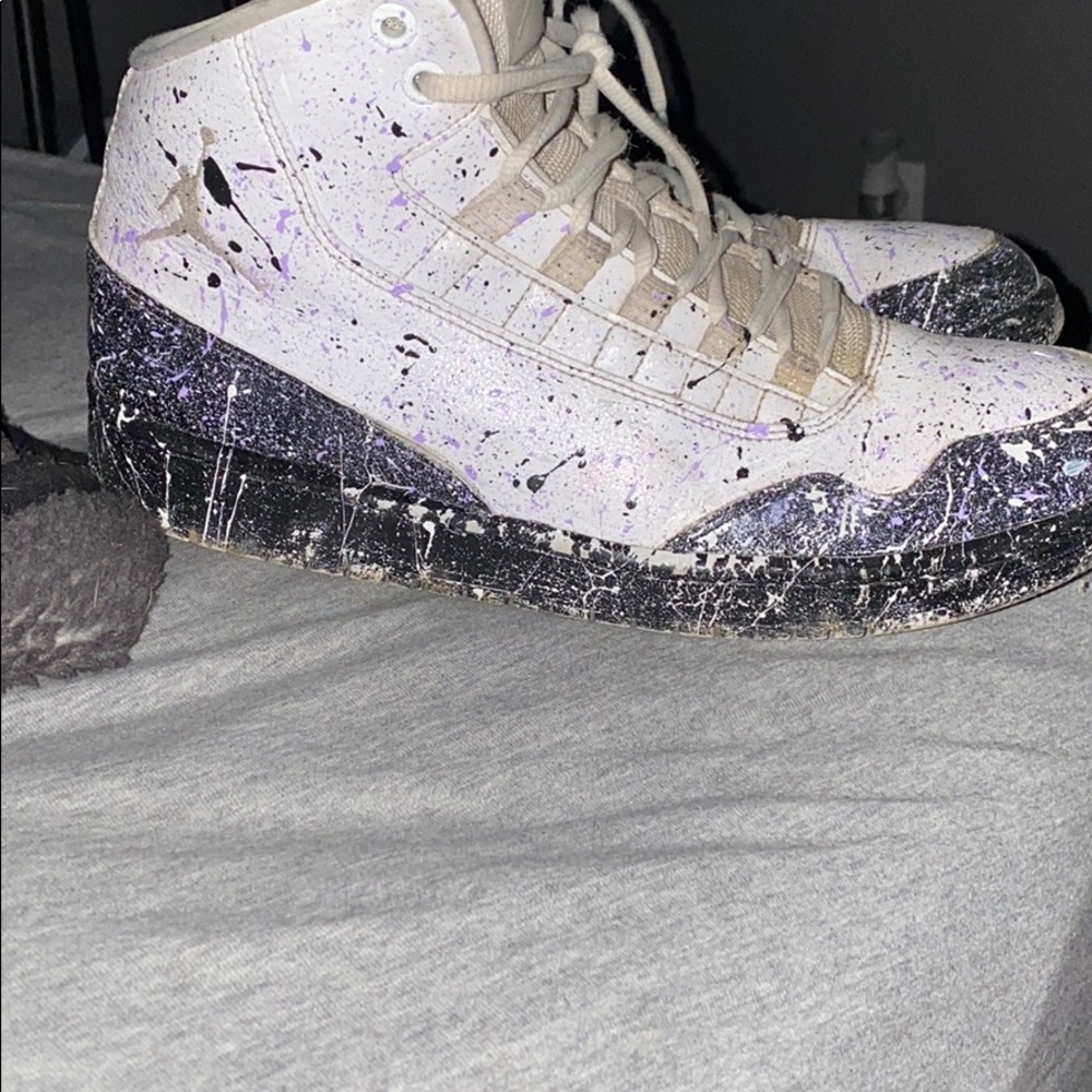 Jordan’s customized - Picture 2 of 3